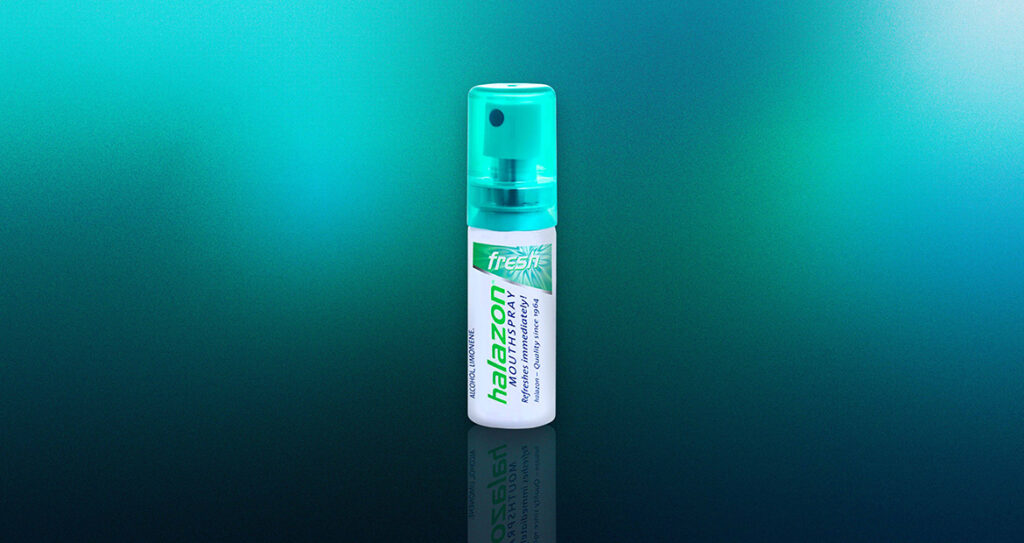 Ein Mundspray von Onedroponly steht vor einem grünen Verlaufshintergrund und symbolisiert moderne Mundpflege.